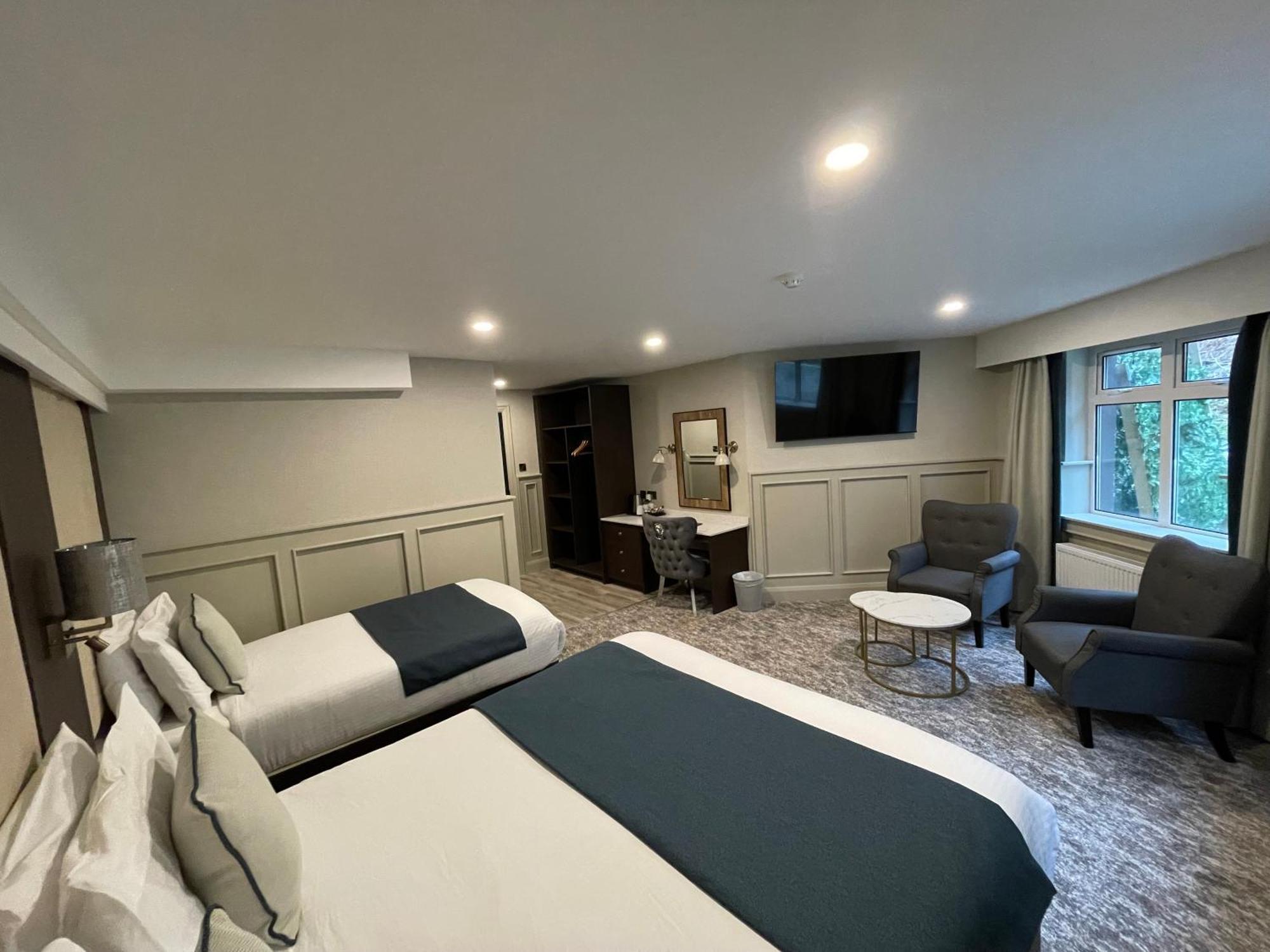 Bushtown Hotel & Spa Колрейн Экстерьер фото