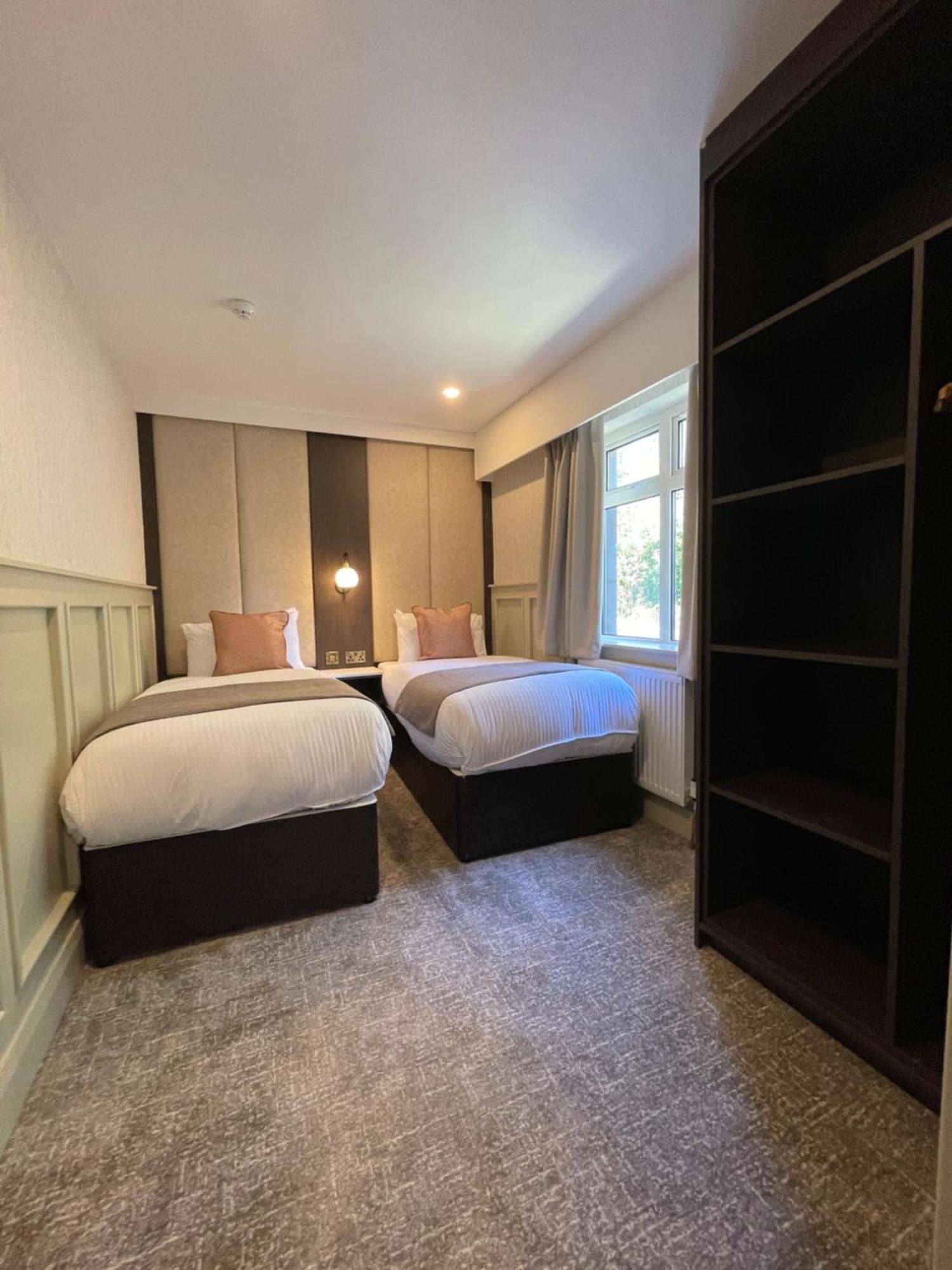 Bushtown Hotel & Spa Колрейн Экстерьер фото